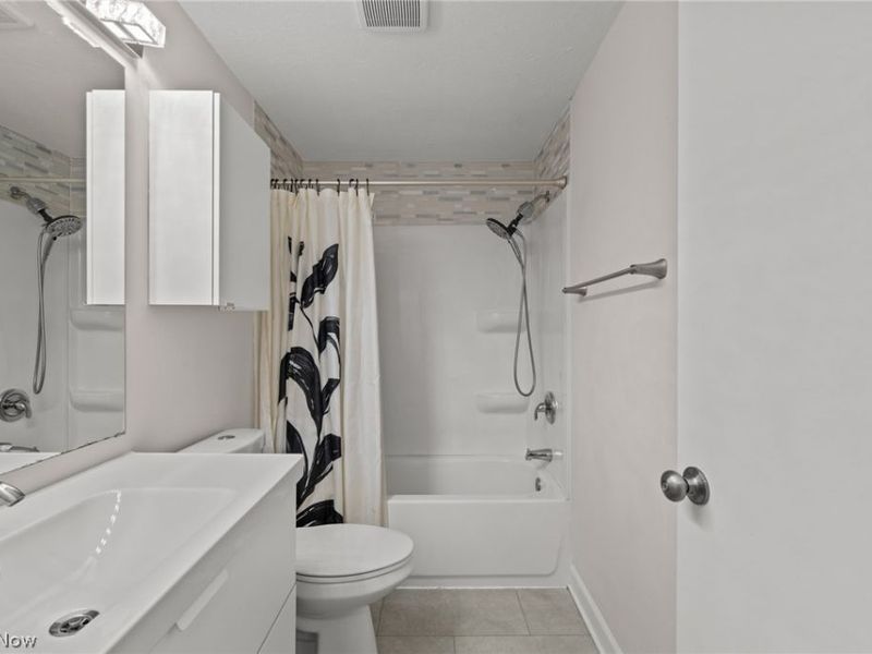 9600 Cove Drive , Unit B6, North Royalton, OH 44133 Photo 37