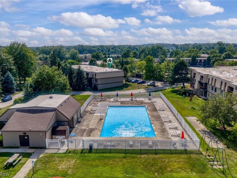 9600 Cove Drive , Unit B6, North Royalton, OH 44133 Photo 45