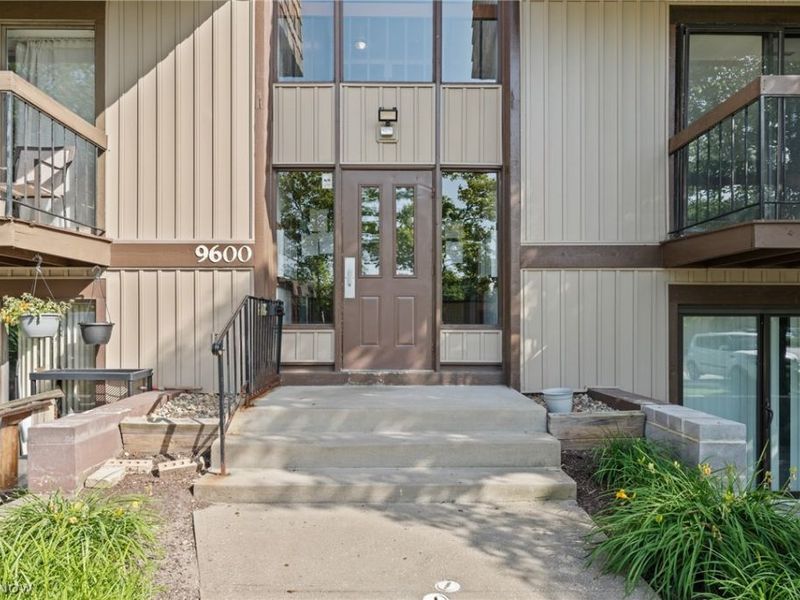 9600 Cove Drive , Unit B6, North Royalton, OH 44133 Photo 7
