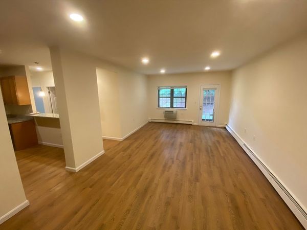 757 Highland Avenue, Unit 103S, Needham, MA 02494