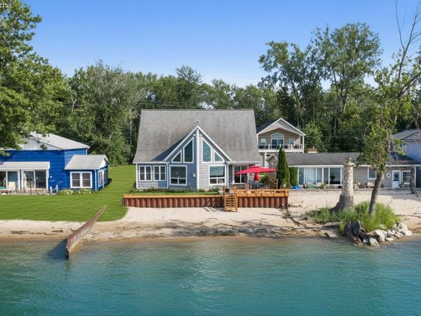 3281 E Linda Lane, Port Clinton, OH 43452