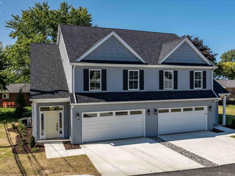 12 N Beach Street, Port Clinton, OH 43452 Photo 2