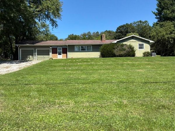 13901 State Route 664 , Logan, OH 43138