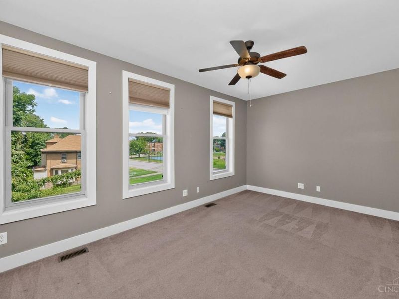 438 Northern Avenue, Cincinnati, OH 45229 Photo 18