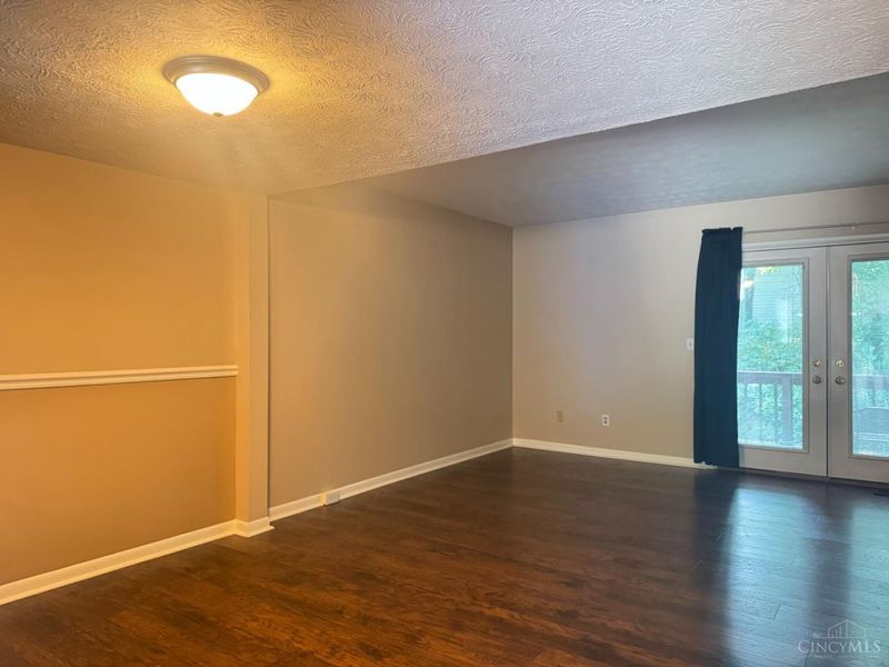 1133 Chestnut Court, Unit 221, Union Township, OH 45245 Photo 4