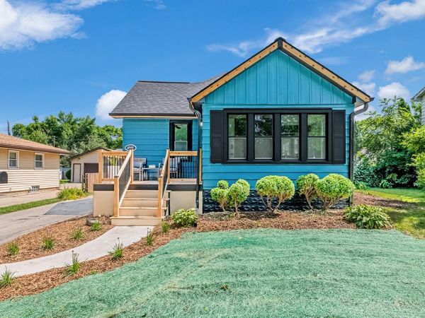 4910 N 107th STREET, Milwaukee, WI 53225