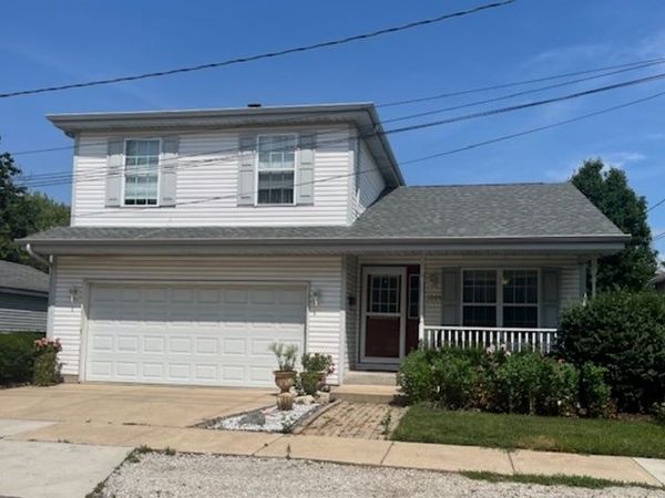 1005 Singer Avenue , Lemont, IL 60439