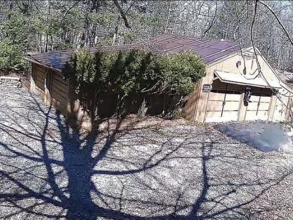 608 Beach Road , Lincolnville, ME 04849
