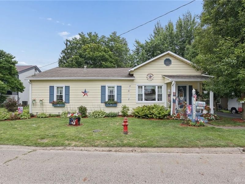 166 New Hampshire Avenue, London, OH 43140 Photo 2