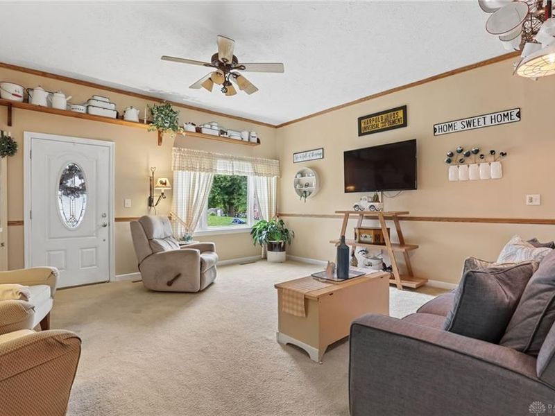 166 New Hampshire Avenue, London, OH 43140 Photo 7