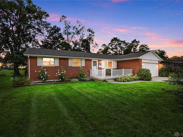 1032 W Alkaline Springs Road, Vandalia, OH 45377