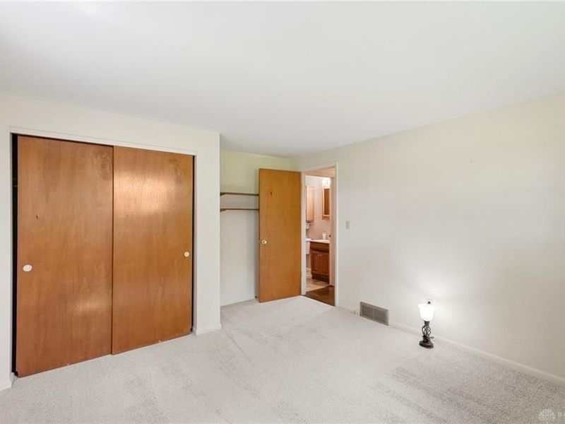 1032 W Alkaline Springs Road, Vandalia, OH 45377 Photo 15