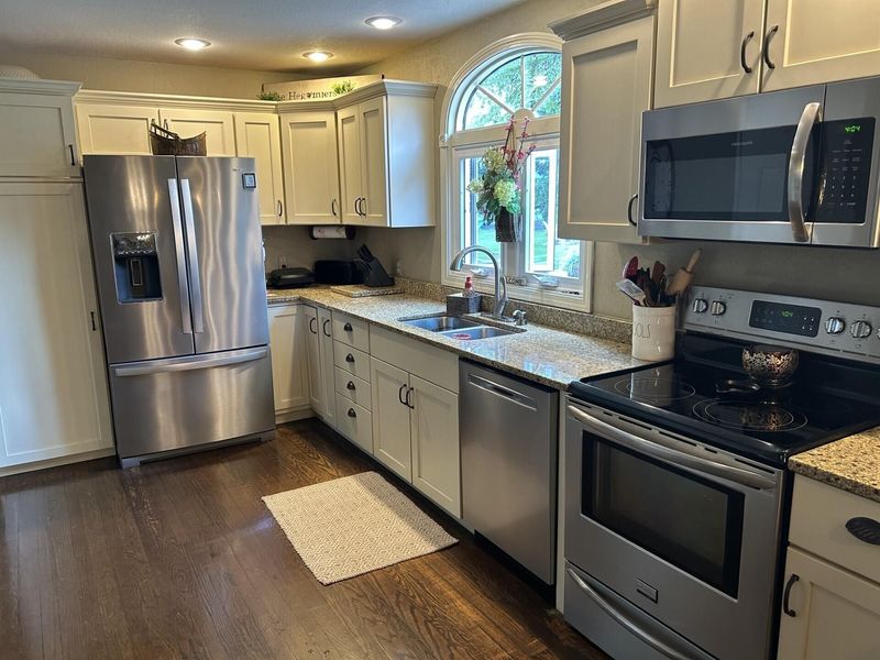 1917 Cheshire Drive, Saint Marys, OH 45885 Photo 3