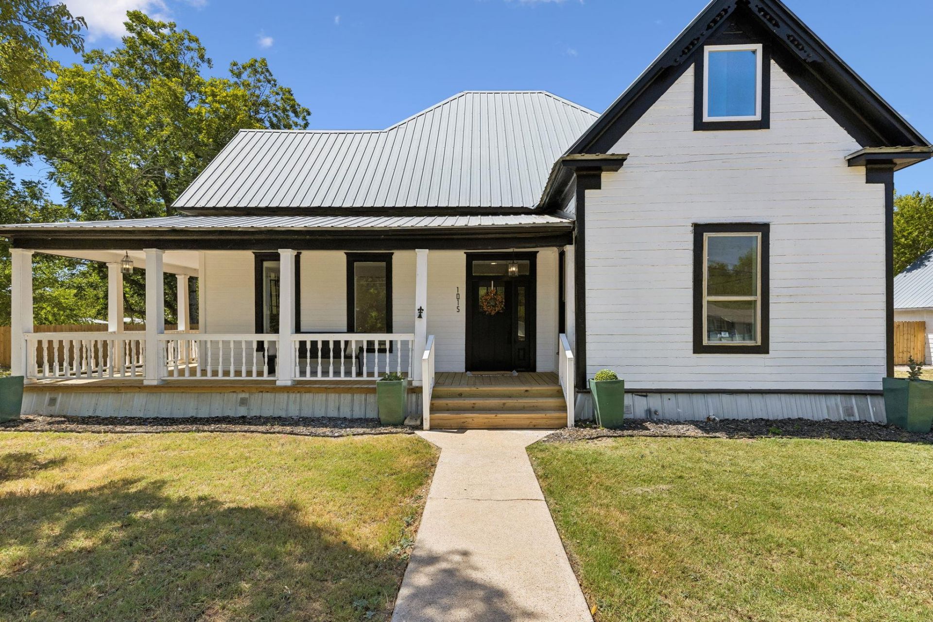 1015 W Clark St, Bartlett, TX 76511 Main Photo