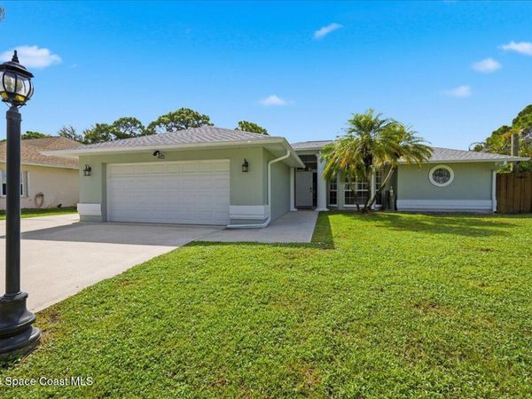 402 Concha Drive , Sebastian, FL 32958