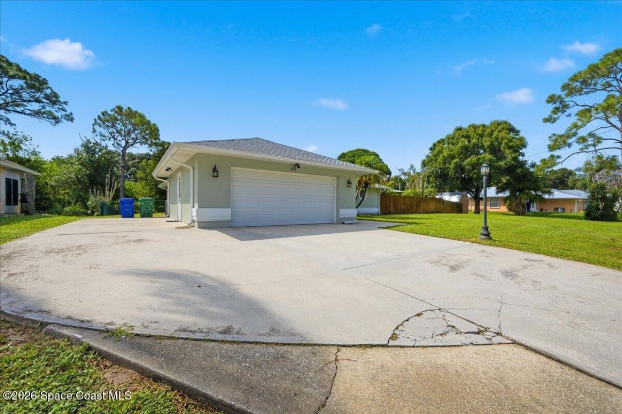402 Concha Drive , Sebastian, FL 32958 Photo