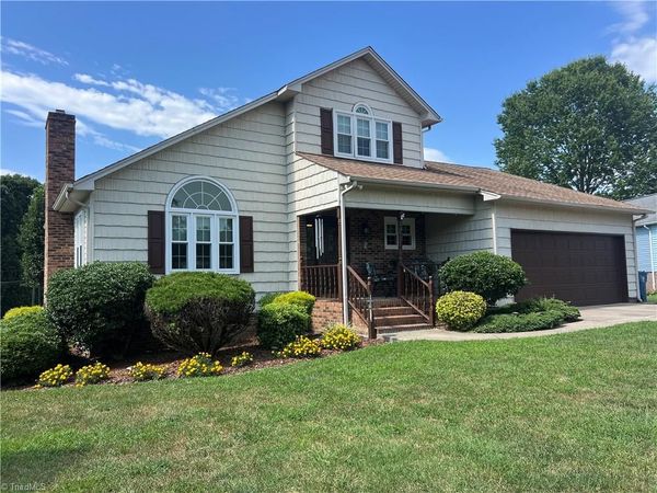 206 Maplewood Court , Trinity, NC 27370