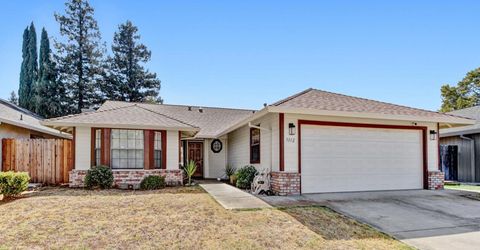 5112 Laguna Park Dr, Elk Grove, CA 95758 Photo