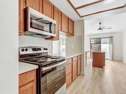 5112 Laguna Park Dr, Elk Grove, CA 95758 Photo