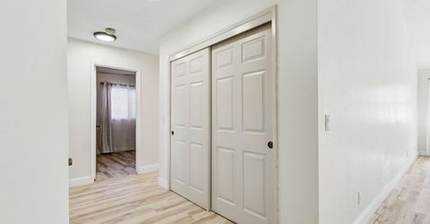 5112 Laguna Park Dr, Elk Grove, CA 95758 Photo