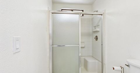 5112 Laguna Park Dr, Elk Grove, CA 95758 Photo