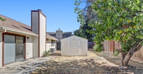 5112 Laguna Park Dr, Elk Grove, CA 95758 Photo
