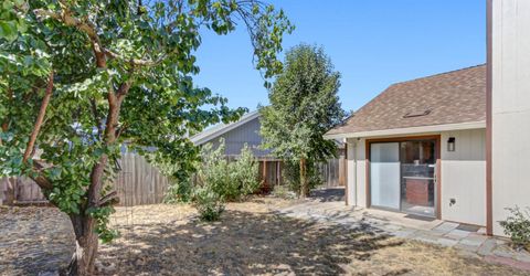 5112 Laguna Park Dr, Elk Grove, CA 95758 Photo