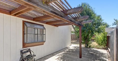 5112 Laguna Park Dr, Elk Grove, CA 95758 Photo