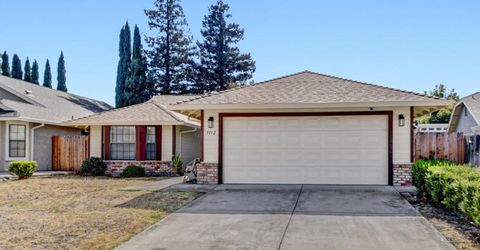 5112 Laguna Park Dr, Elk Grove, CA 95758 Photo