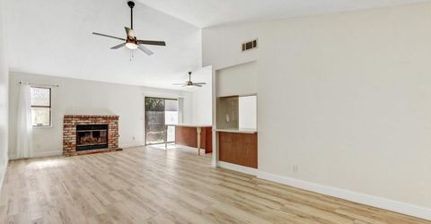 5112 Laguna Park Dr, Elk Grove, CA 95758 Photo