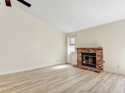 5112 Laguna Park Dr, Elk Grove, CA 95758 Photo