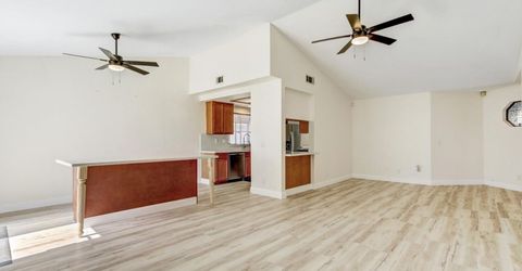 5112 Laguna Park Dr, Elk Grove, CA 95758 Photo