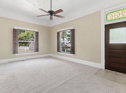 9616 Walnut Ave, Elk Grove, CA 95624 Photo