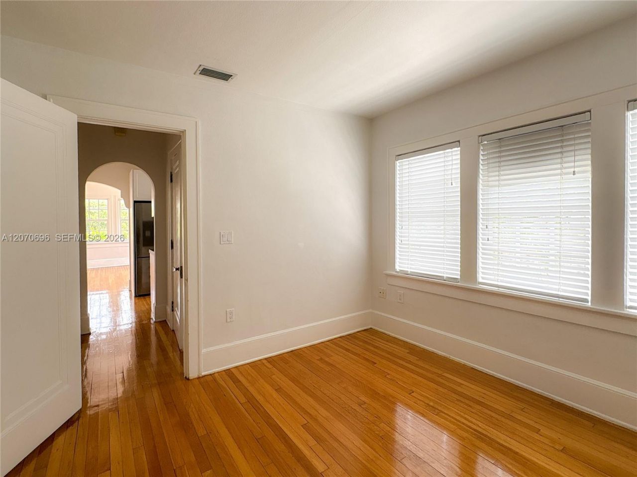 4342 Sheridan Ave , Unit 5, Miami Beach, FL 33140 Photo