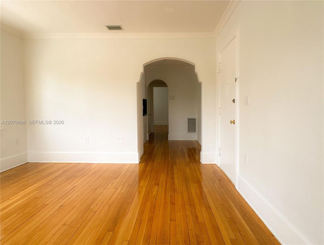 4342 Sheridan Ave , Unit 5, Miami Beach, FL 33140 Photo
