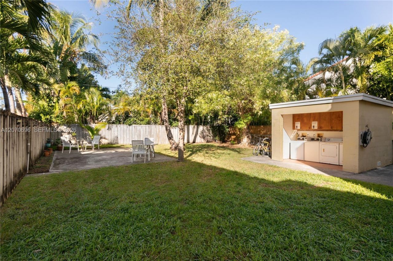4342 Sheridan Ave , Unit 5, Miami Beach, FL 33140 Photo