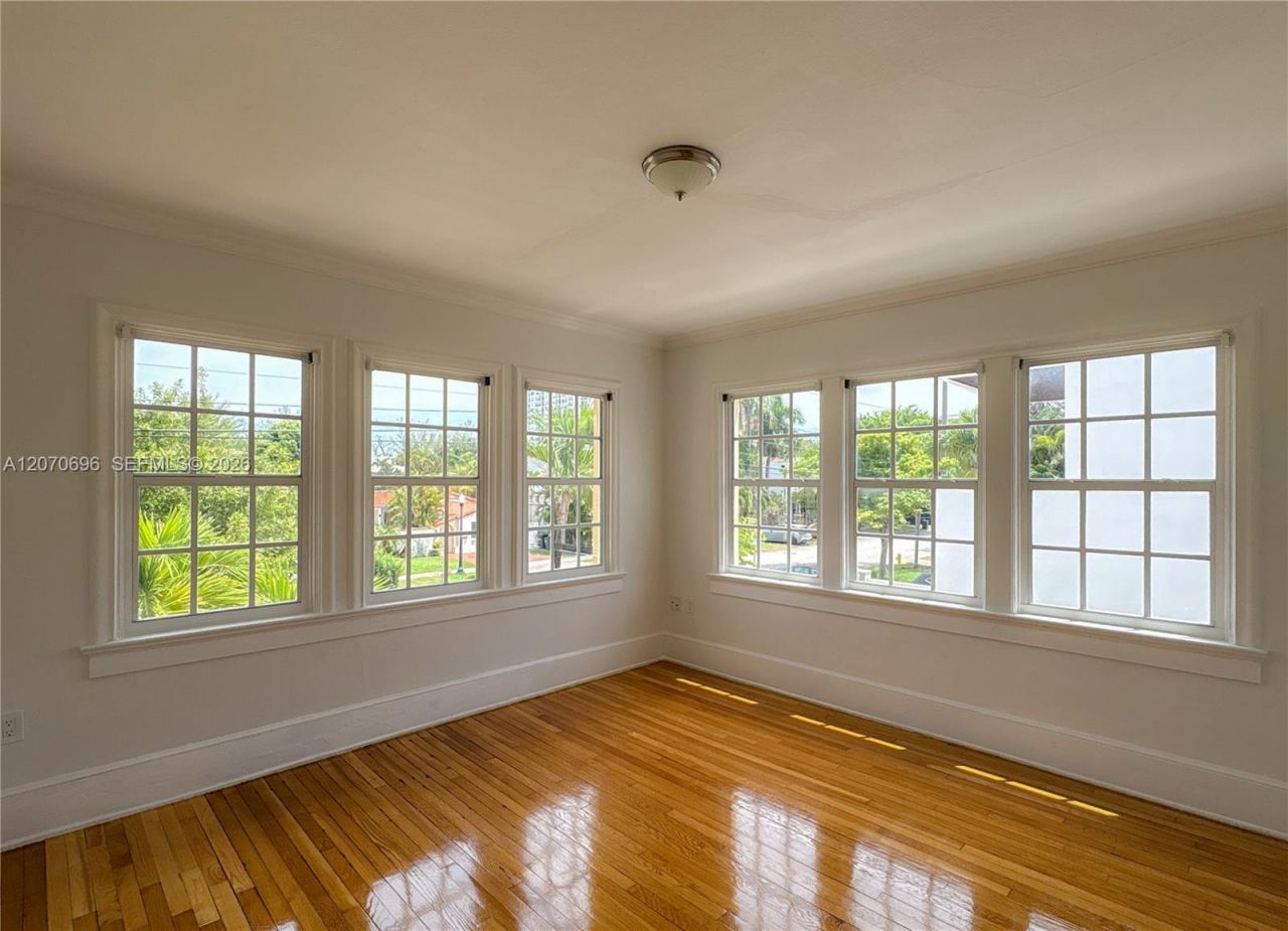 4342 Sheridan Ave , Unit 5, Miami Beach, FL 33140 Photo