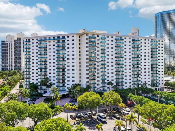 19370 Collins Ave , Unit 1120, Sunny Isles Beach, FL 33160