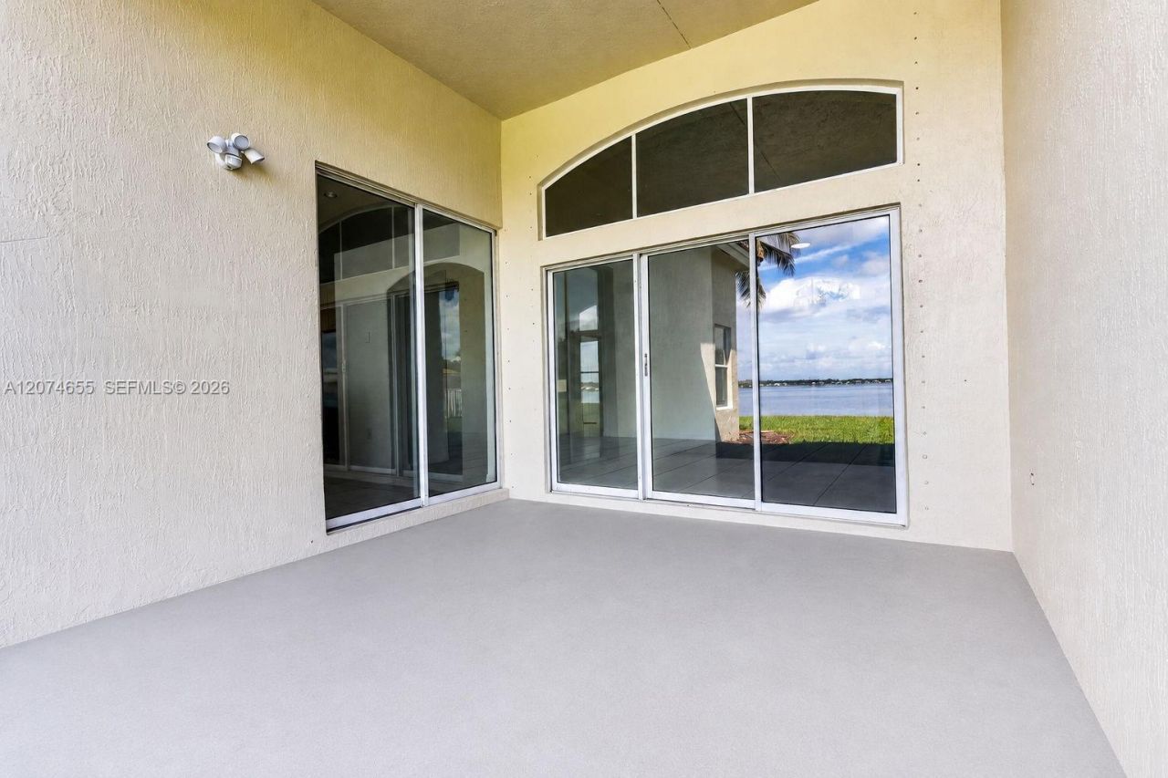 2342 NW 184th Ter , Pembroke Pines, FL 33029 Photo