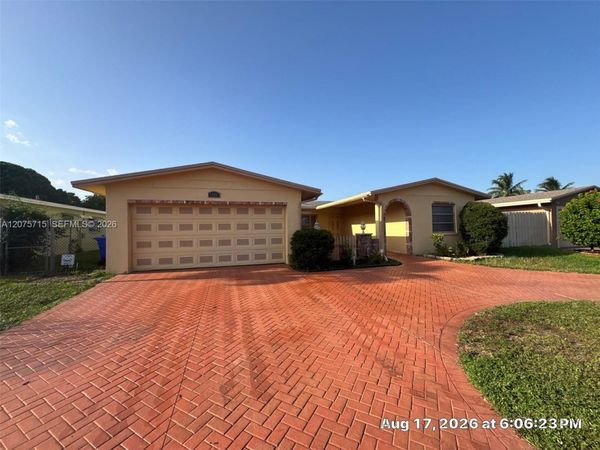 9401 NW 20th St , Pembroke Pines, FL 33024