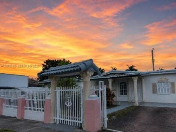 5445 NW 172nd Ter , Miami Gardens, FL 33055
