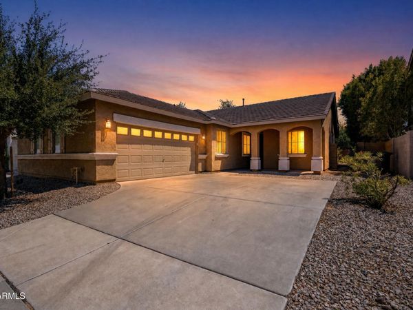 2989 S FISHER Lane, Gilbert, AZ 85295