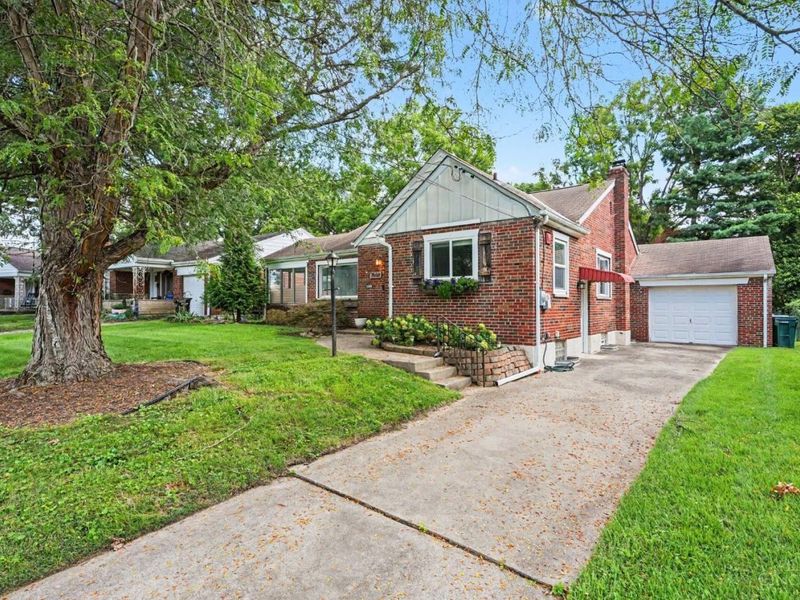 2668 Bonnie Drive, Cincinnati, OH 45230 Photo 3