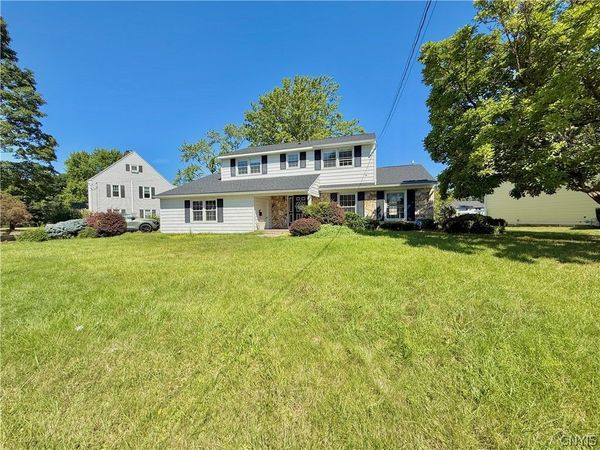 7 Berrywood Road, Liverpool, NY 13090