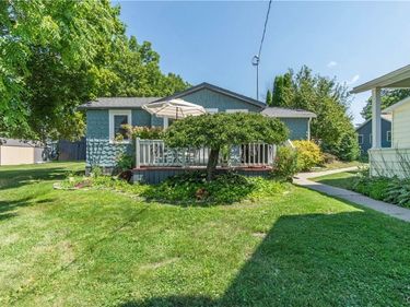 521 1/2 Alexandria Street , Clayton, NY 13624