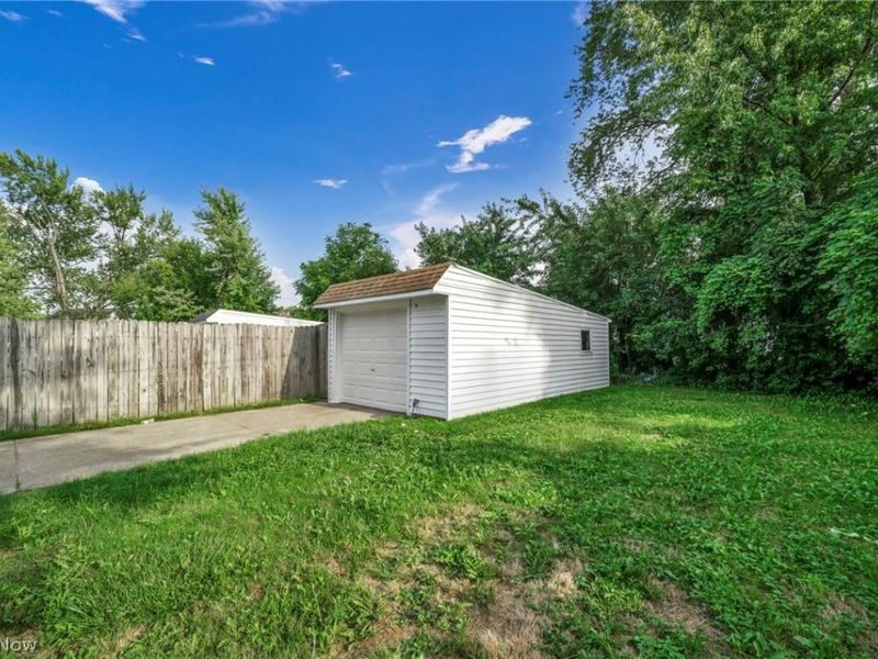 13533 Ellwood Avenue , Cleveland, OH 44135 Photo 17