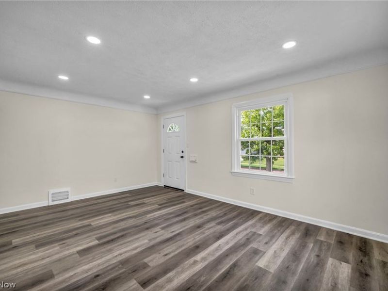 13533 Ellwood Avenue , Cleveland, OH 44135 Photo 6
