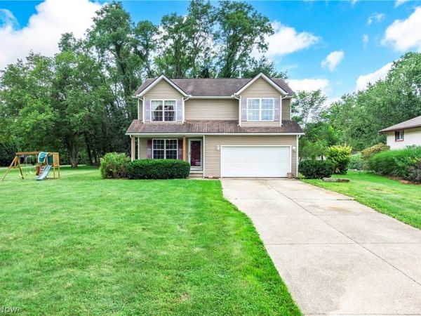 25273 Briarwood Lane , Columbia Station, OH 44028
