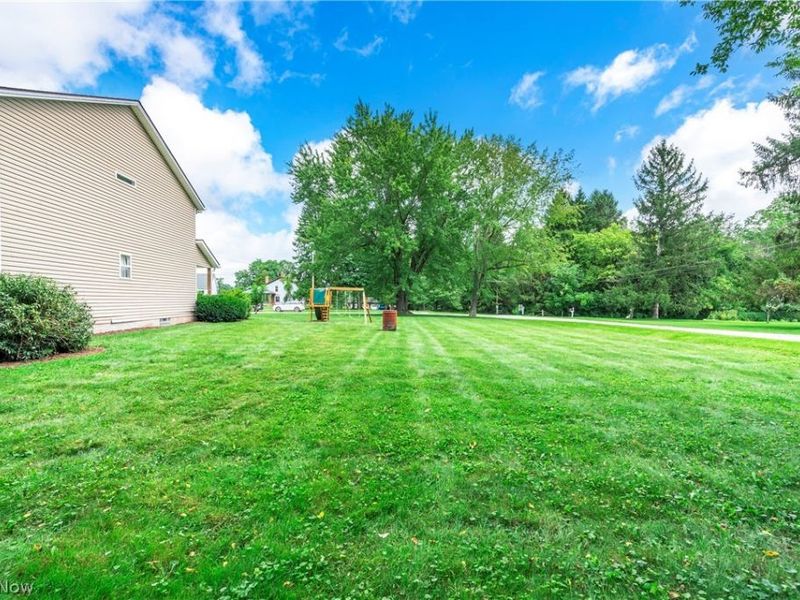 25273 Briarwood Lane, Columbia Station, OH 44028 Photo 38