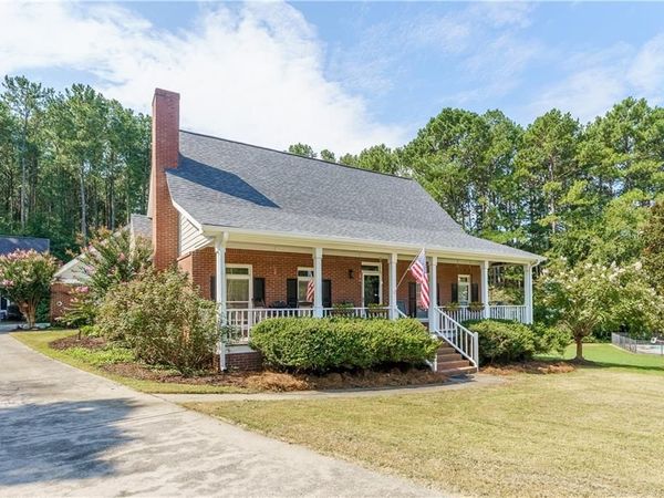 5454 Mccullers Lane , Loganville, GA 30052